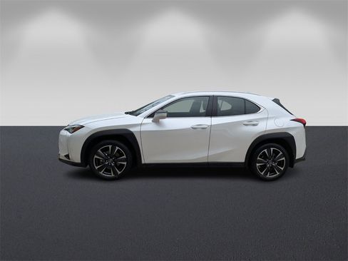 Used 2021 Lexus UX 200 w/ Premium Package image 8