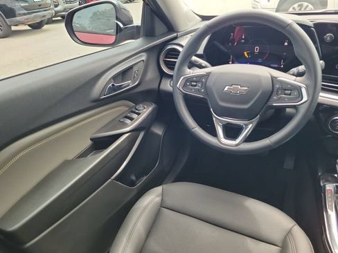 Used 2024 Chevrolet Trax ACTIV w/ Driver Confidence Package FWD image 14