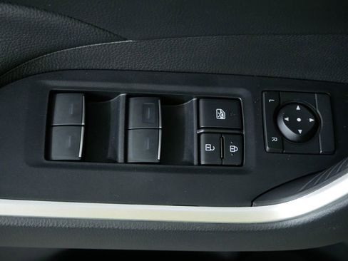 Used 2024 Toyota RAV4 XLE image 21