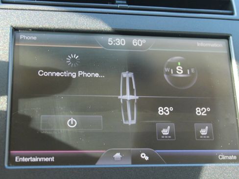 Used 2013 Lincoln MKZ image 31