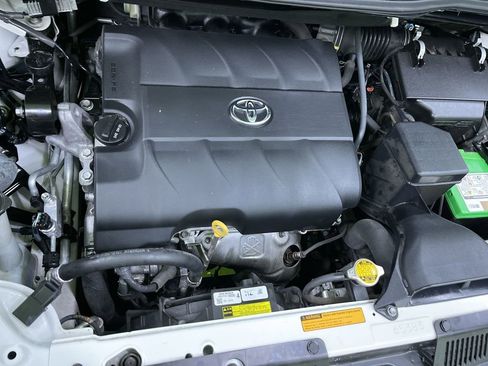 Used 2015 Toyota Sienna AWD image 31