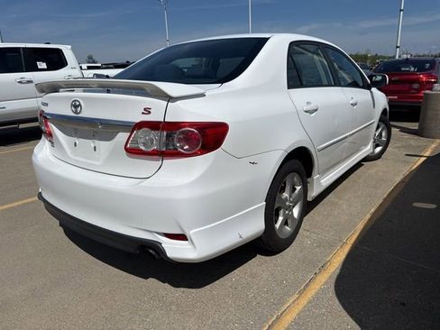 Used 2013 Toyota Corolla S image 8