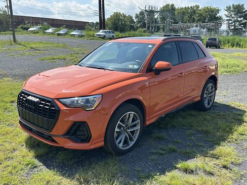 Used 2022 Audi Q3 2.0T Premium w/ Black Optic Sport Package AWD/4WD image 4