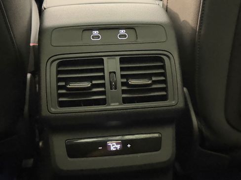 Certified 2025 Audi Q5 Premium w/ Convenience Package AWD/4WD image 27