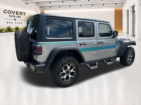 Used 2020 Jeep Wrangler Unlimited Rubicon w/ Dual Top Group AWD/4WD image 10