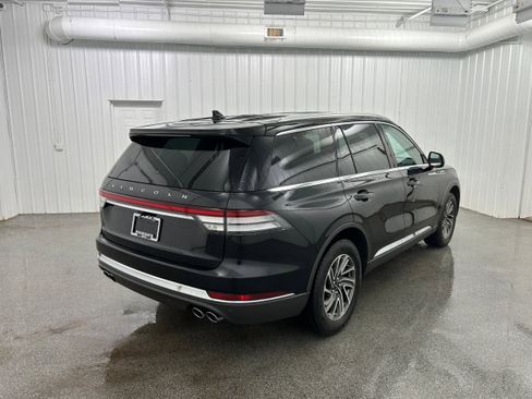 Used 2023 Lincoln Aviator AWD image 36