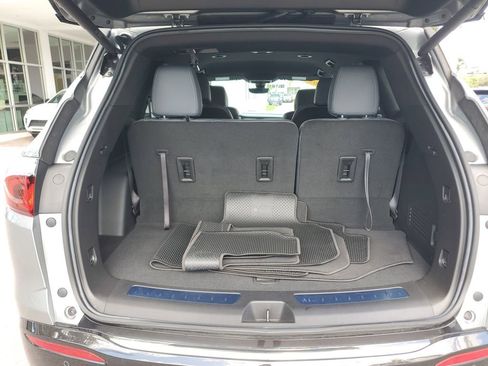 Certified 2024 Buick Enclave Essence w/ Sport Touring Edition image 24