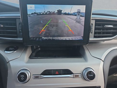 Certified 2023 Ford Explorer XLT w/ Equipment Group 202A image 19