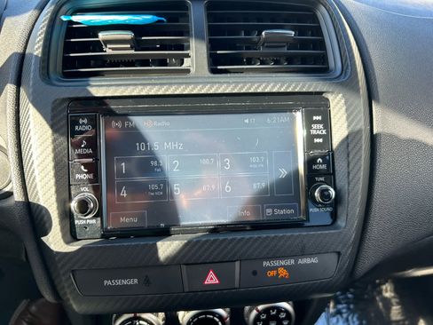 Used 2024 Mitsubishi Outlander Sport ES image 16