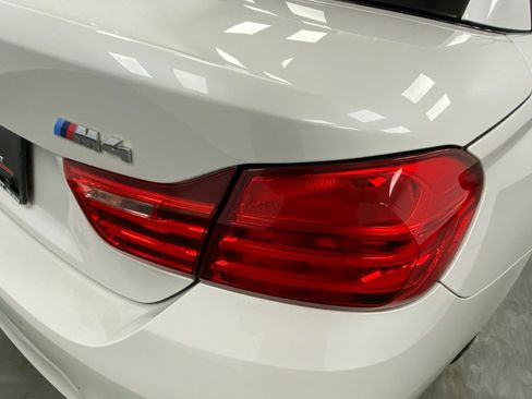 Used 2016 BMW M4 Convertible RWD image 22