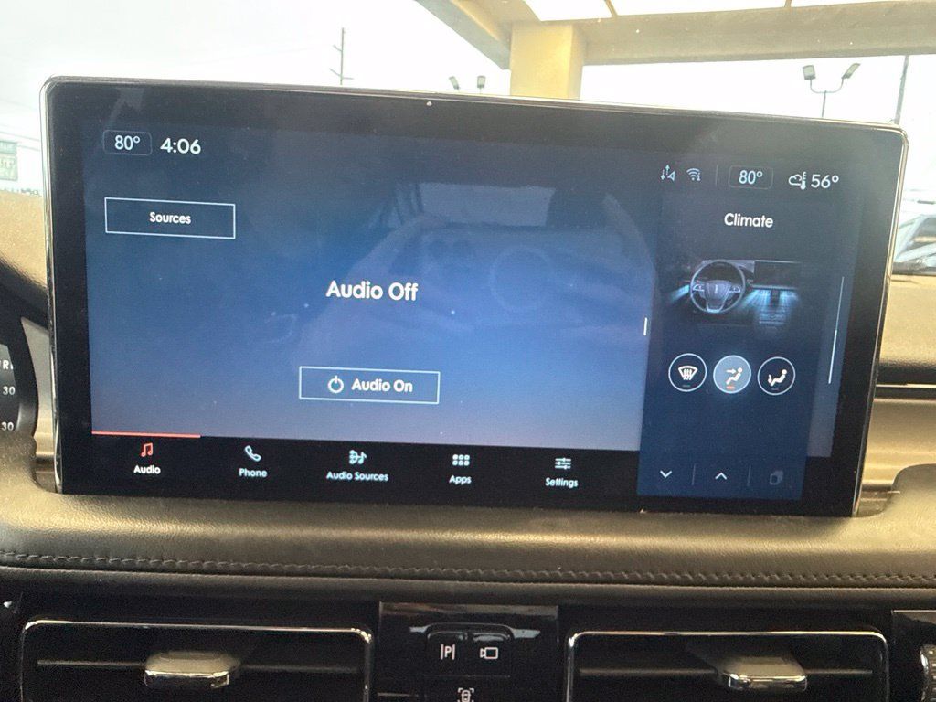 Used 2022 Lincoln Nautilus AWD image 18