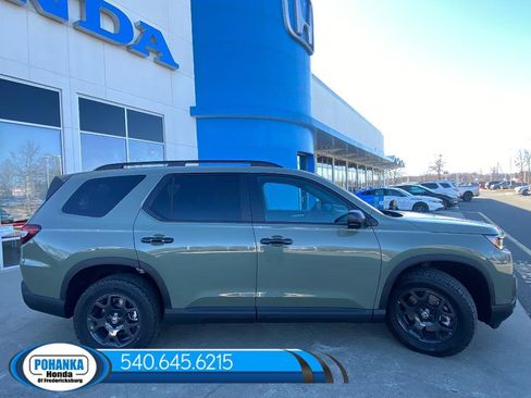 New 2026 Honda Pilot TrailSport image 11