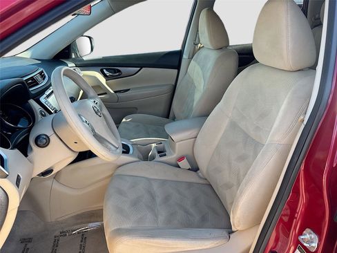 Used 2015 Nissan Rogue SV w/ SV Premium Package image 23