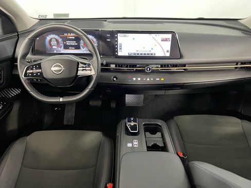 Used 2024 Nissan Ariya AWD image 13
