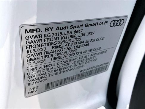 New 2025 Audi RS Q8 performance image 17