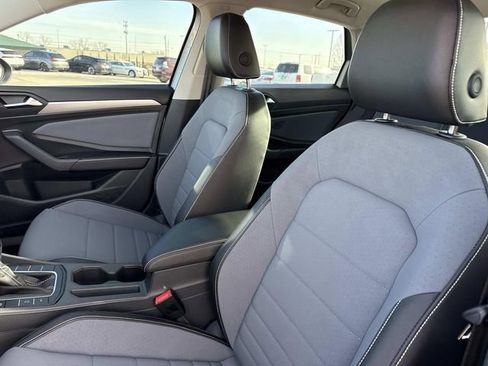 New 2026 Volkswagen Jetta SE image 11