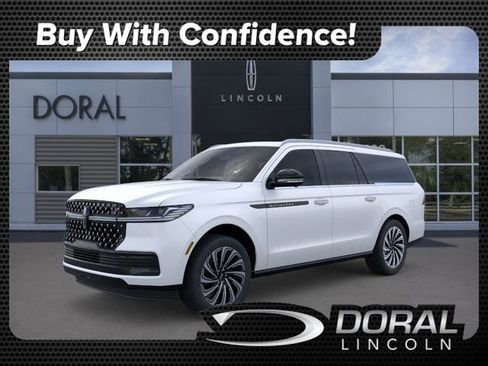 New 2025 Lincoln Navigator L Black Label AWD/4WD image 1