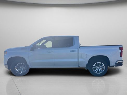 Used 2023 Chevrolet Silverado 1500 LTZ w/ LTZ Premium Package AWD/4WD image 13