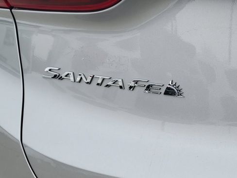Used 2020 Hyundai Santa Fe SEL image 16