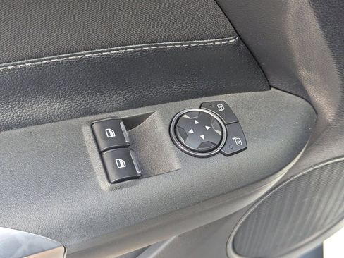 Used 2017 Ford Mustang GT RWD image 18