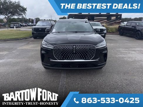 Used 2025 Lincoln Aviator Reserve w/ Luxury Package image 2