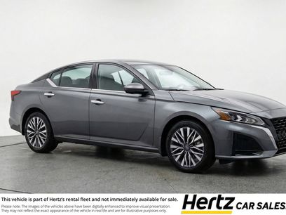 Used 2025 Nissan Altima 2.5 SV