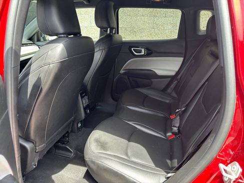 Used 2025 Jeep Compass Limited AWD/4WD image 27