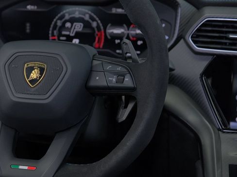 Used 2024 Lamborghini Urus Performante AWD/4WD image 62