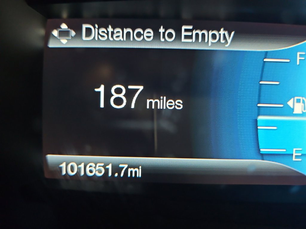 Used 2018 Ford Edge Titanium AWD/4WD image 17