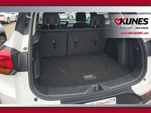Used 2025 Buick Encore GX Preferred image 24