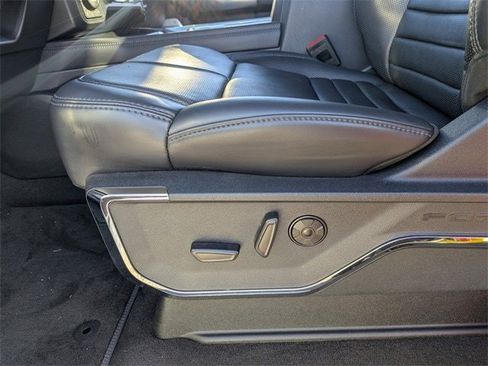 Used 2025 Ford F250 Platinum w/ FX4 Off-Road Package image 21