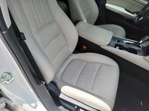 Used 2022 Honda Accord EX-L image 10