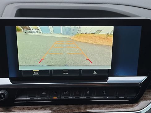 Used 2024 Chevrolet Silverado 1500 LT Trail Boss w/ Convenience Package II image 29