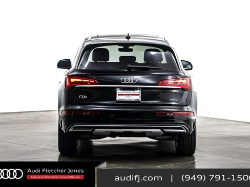 Used 2023 Audi Q5 2.0T Premium w/ Convenience Package image 4