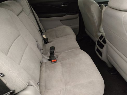 Used 2018 Honda Pilot LX image 19