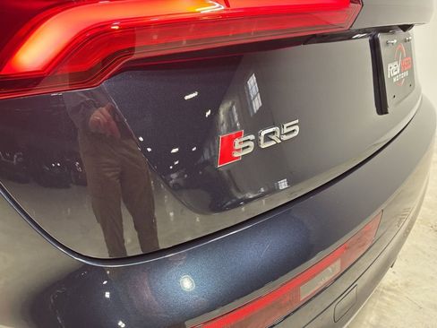 Used 2018 Audi SQ5 Prestige w/ Prestige Package image 15