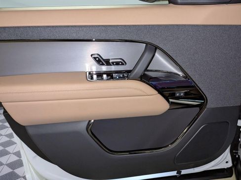 New 2026 Land Rover Range Rover Sport SE AWD/4WD image 11