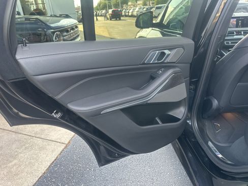 Used 2020 BMW X5 xDrive40i w/ M Sport Package AWD/4WD image 23