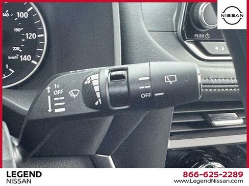 Used 2023 Nissan Rogue SV image 22