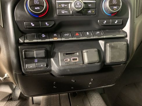 Used 2019 Chevrolet Silverado 1500 LT w/ All-Star Edition image 25