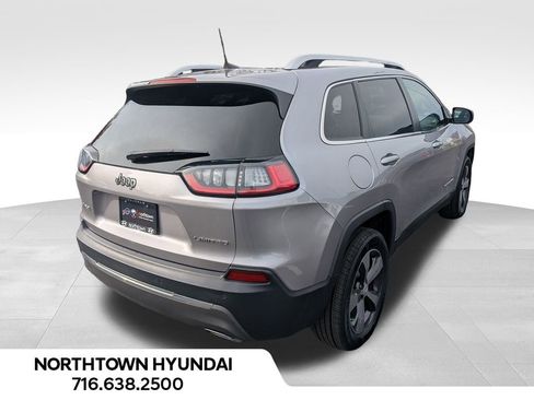 Used 2019 Jeep Cherokee Limited image 16