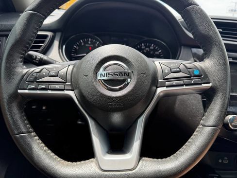 Used 2020 Nissan Rogue SL w/ Premium Package FWD image 19