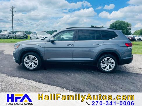 Used 2021 Volkswagen Atlas SE image 2