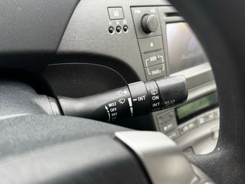 Used 2014 Toyota Prius Three image 26