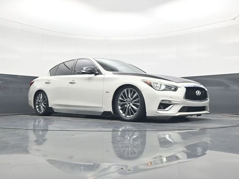 Used 2018 INFINITI Q50 Luxe w/ Sensory Package (Luxe) image 17