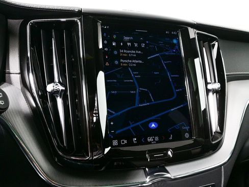 Used 2022 Volvo XC60 T8 R-Design w/ Advanced Package image 15