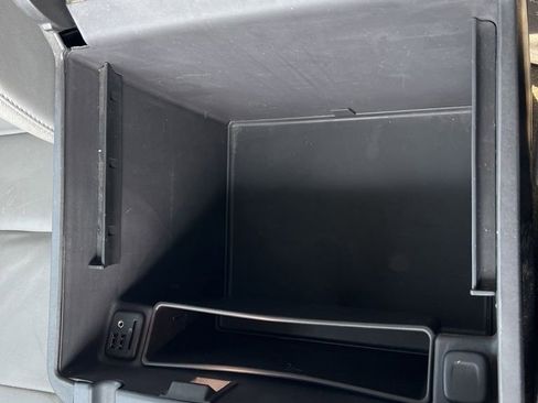 Used 2015 Chevrolet Silverado 1500 LTZ image 40