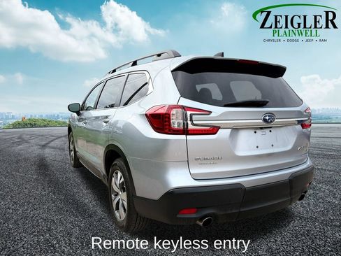 Used 2024 Subaru Ascent Premium w/ Convenience Package AWD/4WD image 4