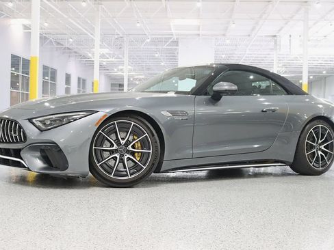 Used 2023 Mercedes-Benz SL 63 AMG 4MATIC image 2