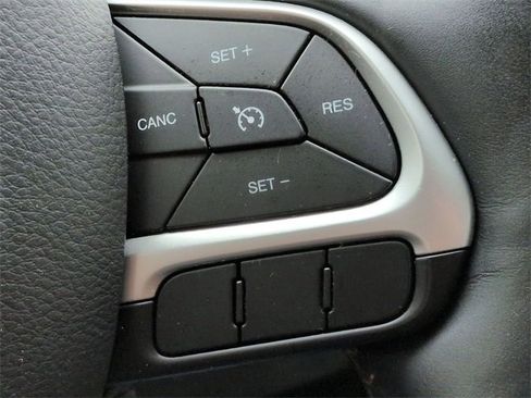 Used 2018 Jeep Compass Limited image 20